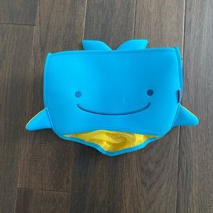 Skip hop bathtub toy storage bin